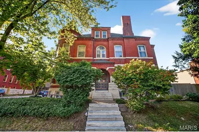 2327 S 12th Street, Saint Louis, MO 63104 - Photo 3