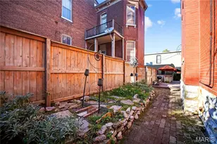 2327 S 12th St, Saint Louis, MO 63104 - Photo 55