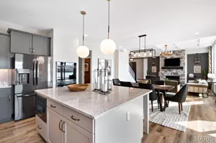 409 Amberleigh Mnr Dr, O'Fallon, MO 63385 - Photo 5