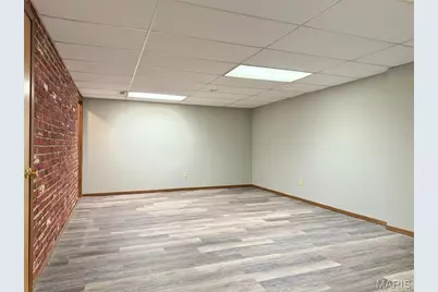 10518 Briston Court, Saint Louis, MO 63114 - Photo 19