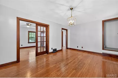 6318 Bradley Avenue, Saint Louis, MO 63139 - Photo 9