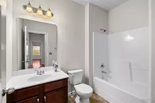 1560 Willowbrooke Manors Ct, Saint Louis, MO 63146 - Photo 35