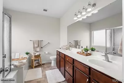 1560 Willowbrooke Manors Court, Saint Louis, MO 63146 - Photo 25