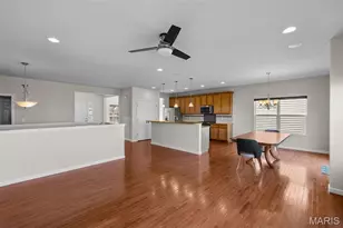 1560 Willowbrooke Manors Ct, Saint Louis, MO 63146 - Photo 13