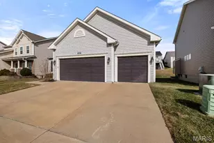 1560 Willowbrooke Manors Ct, Saint Louis, MO 63146 - Photo 3