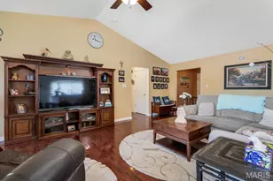 231 England Dr, O'Fallon, MO 63366 - Photo 5