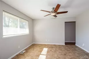 1528 Gerard Park Ln, Hazelwood, MO 63042 - Photo 5