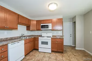 1528 Gerard Park Ln, Hazelwood, MO 63042 - Photo 7