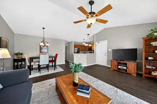 1327 Holgate Dr, Ballwin, MO 63021 - Photo 11