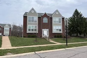 1327 Holgate Dr, Ballwin, MO 63021 - Photo 1