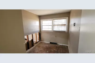 304 Lanark Road, Saint Louis, MO 63137 - Photo 15