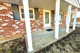 24 Juanita Dr, Hillsboro, MO 63050 - Photo 3