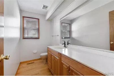 15575 Clover Ridge Drive, Chesterfield, MO 63017 - Photo 25