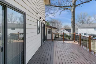 15575 Clover Ridge Dr, Chesterfield, MO 63017 - Photo 5