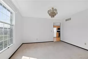 15575 Clover Ridge Dr, Chesterfield, MO 63017 - Photo 23