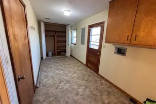 710 N Maple St, Vandalia, MO 63382 - Photo 9