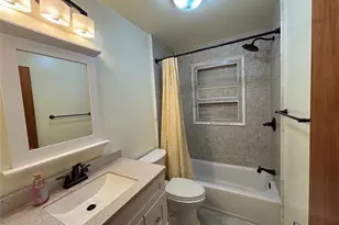 710 N Maple St, Vandalia, MO 63382 - Photo 17