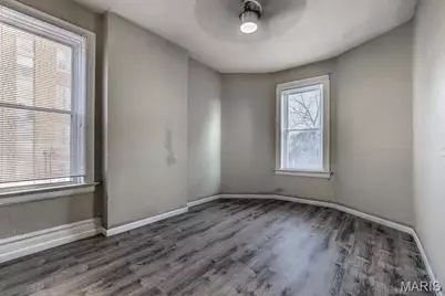 3616 Russell Boulevard, Saint Louis, MO 63110 - Photo 5