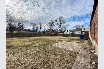 1015 S New Florissant Road, Florissant, MO 63031 - Photo 29