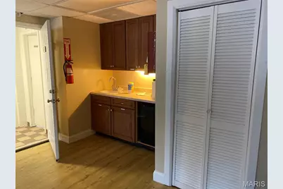 8420 Airport Road, Berkeley, MO 63134 - Photo 7