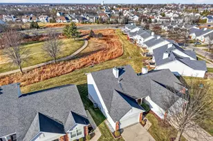 624 Hawk Run Dr, O'Fallon, MO 63368 - Photo 57