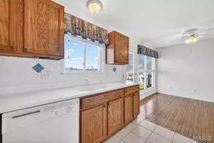 624 Hawk Run Dr, O'Fallon, MO 63368 - Photo 21