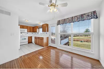 624 Hawk Run Drive, O'Fallon, MO 63368 - Photo 17