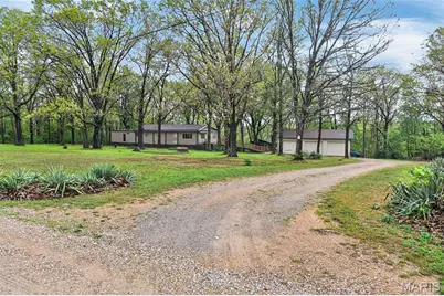 25042 Monaco Lane, Lebanon, MO 65536 - Photo 7
