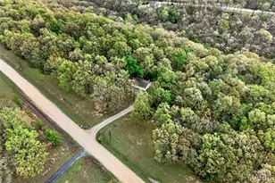 25042 Monaco Ln, Lebanon, MO 65536 - Photo 3