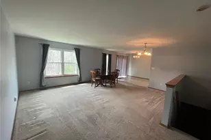 2038 Peine Forest Dr, Wentzville, MO 63385 - Photo 15