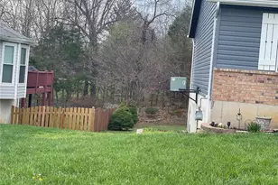 2038 Peine Forest Dr, Wentzville, MO 63385 - Photo 3