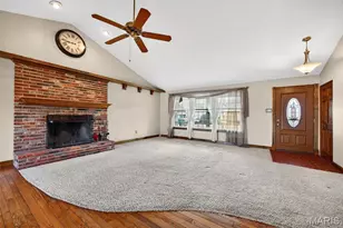 605 Rauch Dr, Saint Charles, MO 63301 - Photo 5