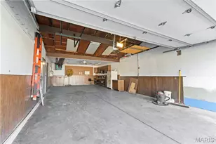 2082 Marrisa Dr, Florissant, MO 63031 - Photo 27