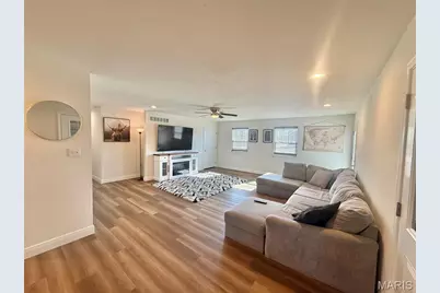 300 Blackberry Lane, Bismarck, MO 63624 - Photo 13