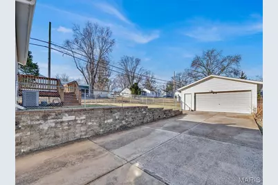 2301 Burns Avenue, Saint Louis, MO 63114 - Photo 3