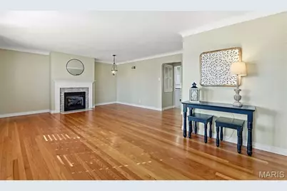 10643 Charrette Drive, Saint Louis, MO 63123 - Photo 3