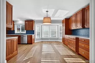 1538 Shadow Ln, Saint Charles, MO 63303 - Photo 9