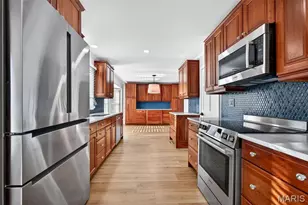 1538 Shadow Ln, Saint Charles, MO 63303 - Photo 15