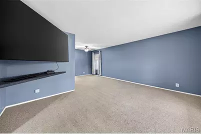 520 Queen Ann Drive, Hazelwood, MO 63042 - Photo 11