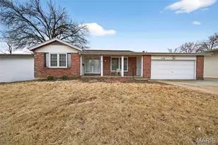 520 Queen Ann Dr, Hazelwood, MO 63042 - Photo 1