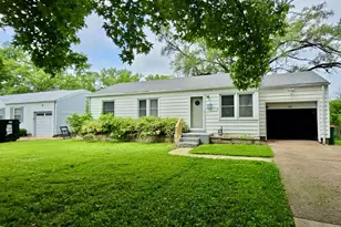 10413 Ewell Dr, Bellefontaine Neighbors, MO 63137 - Photo 1