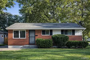 10632 Glen Garry Rd, Saint Louis, MO 63137 - Photo 1