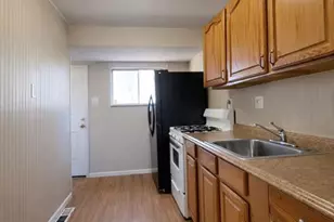 10632 Glen Garry Rd, Saint Louis, MO 63137 - Photo 3