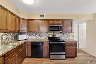 1054 Willow Brook Drive, Saint Louis, MO 63146 - Photo 5