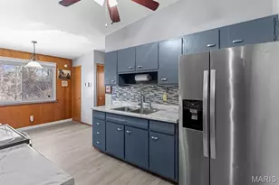 4132 Crestland Dr, Saint Louis, MO 63121 - Photo 11