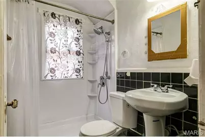 7039 Plymouth Avenue, University City, MO 63130 - Photo 17