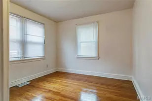 7039 Plymouth Ave, University City, MO 63130 - Photo 15