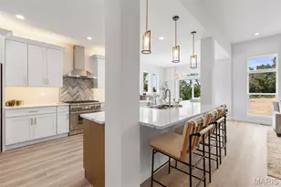 403 Rayburn Ave, Saint Louis, MO 63127 - Photo 9