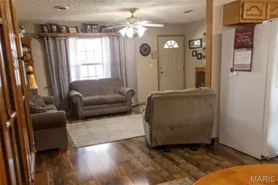 709 Slone St, Dixon, MO 65459 - Photo 11