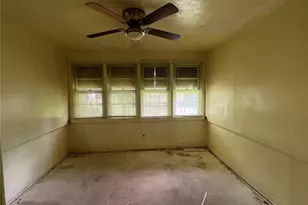 8770 Jordan Ave, Saint Louis, MO 63147 - Photo 19